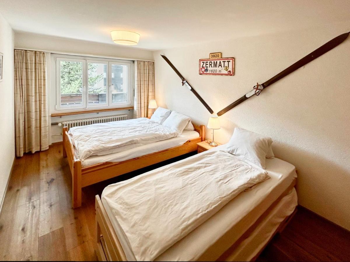 Beautiful Apartment In Zermatt With A Breathtaking View Of The Matterhorn エクステリア 写真